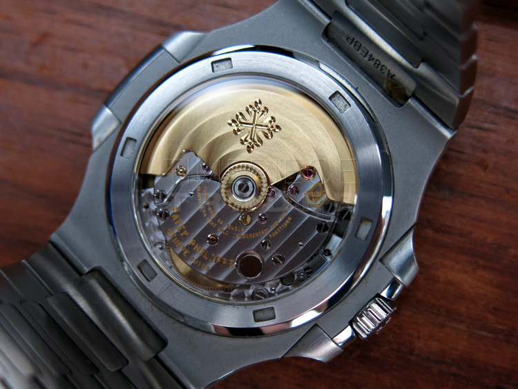 Patek Philippe Nautilus Watches for Sale - Authenticity Guaranteed 