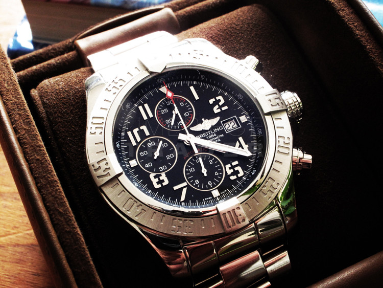 Breitling super avenger discount 2 volcano black