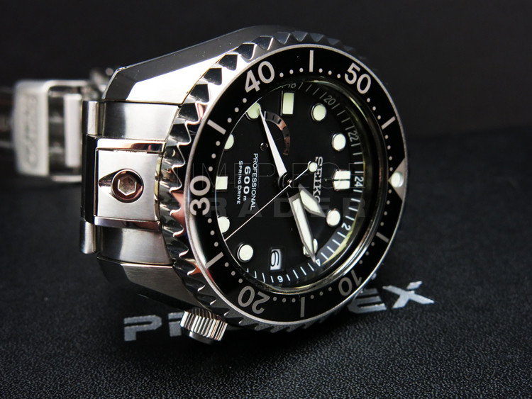 Seiko marinemaster professional 600m shop diver springdrive gmt sbdb011