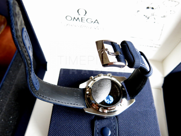 Omega Speedmaster 'Silver Snoopy Award' 50th Anniversary 310. 32.42. 50.02.  001 - Ticking Way